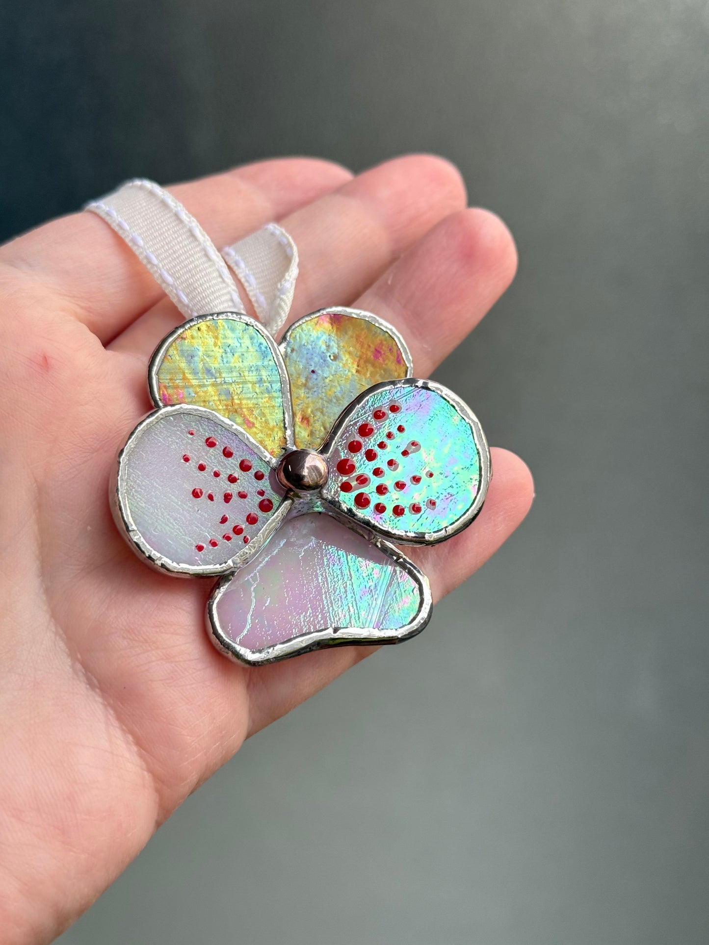 " . Pansy flower Red irid & white irid , Stained glass Decorative ORNAMENT, Christmas decoration, Suncatcher new