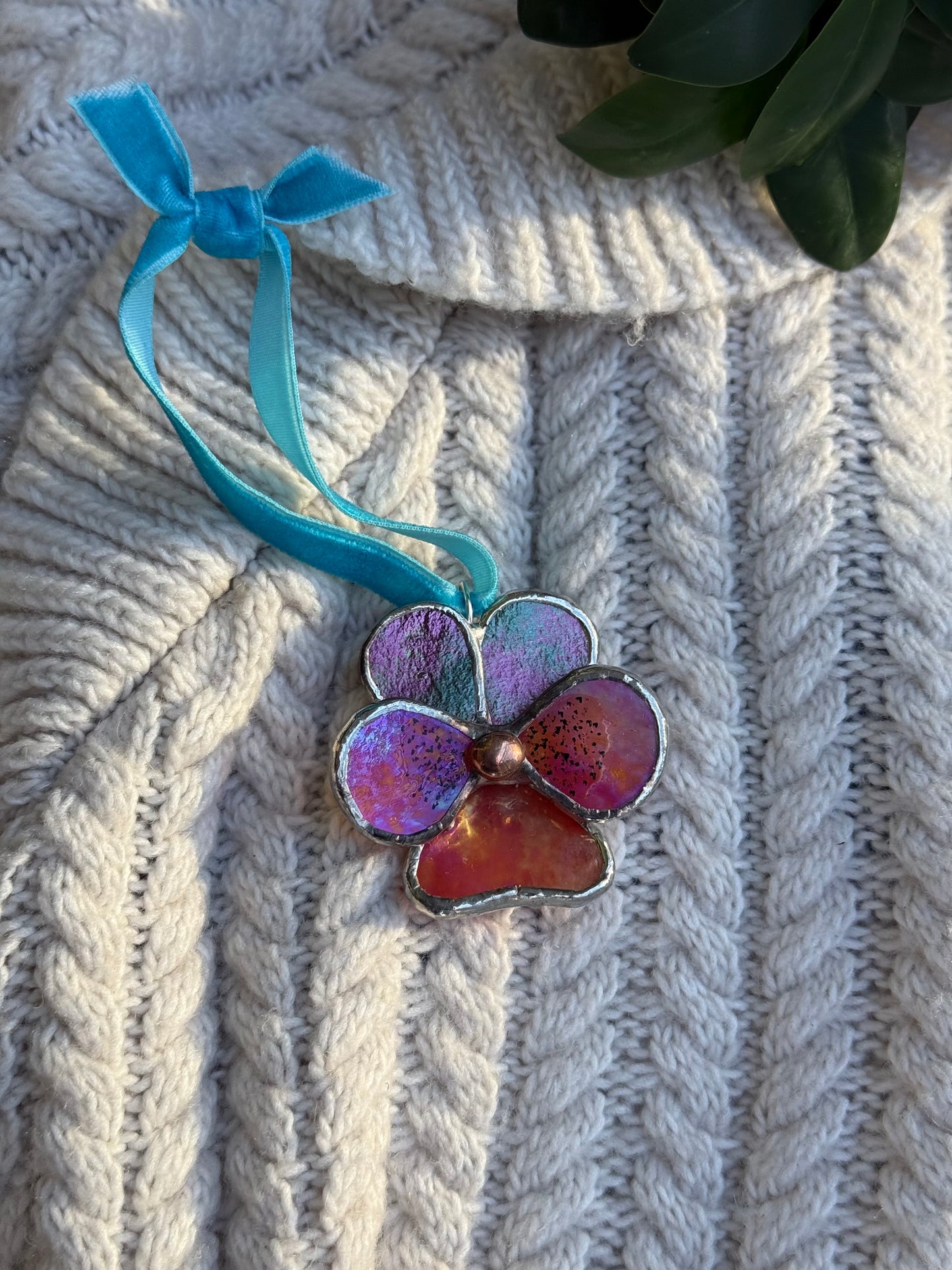 " . Pansy flower Mauve & Orange irid, Stained glass Decorative ORNAMENT, Christmas decoration, Suncatcher