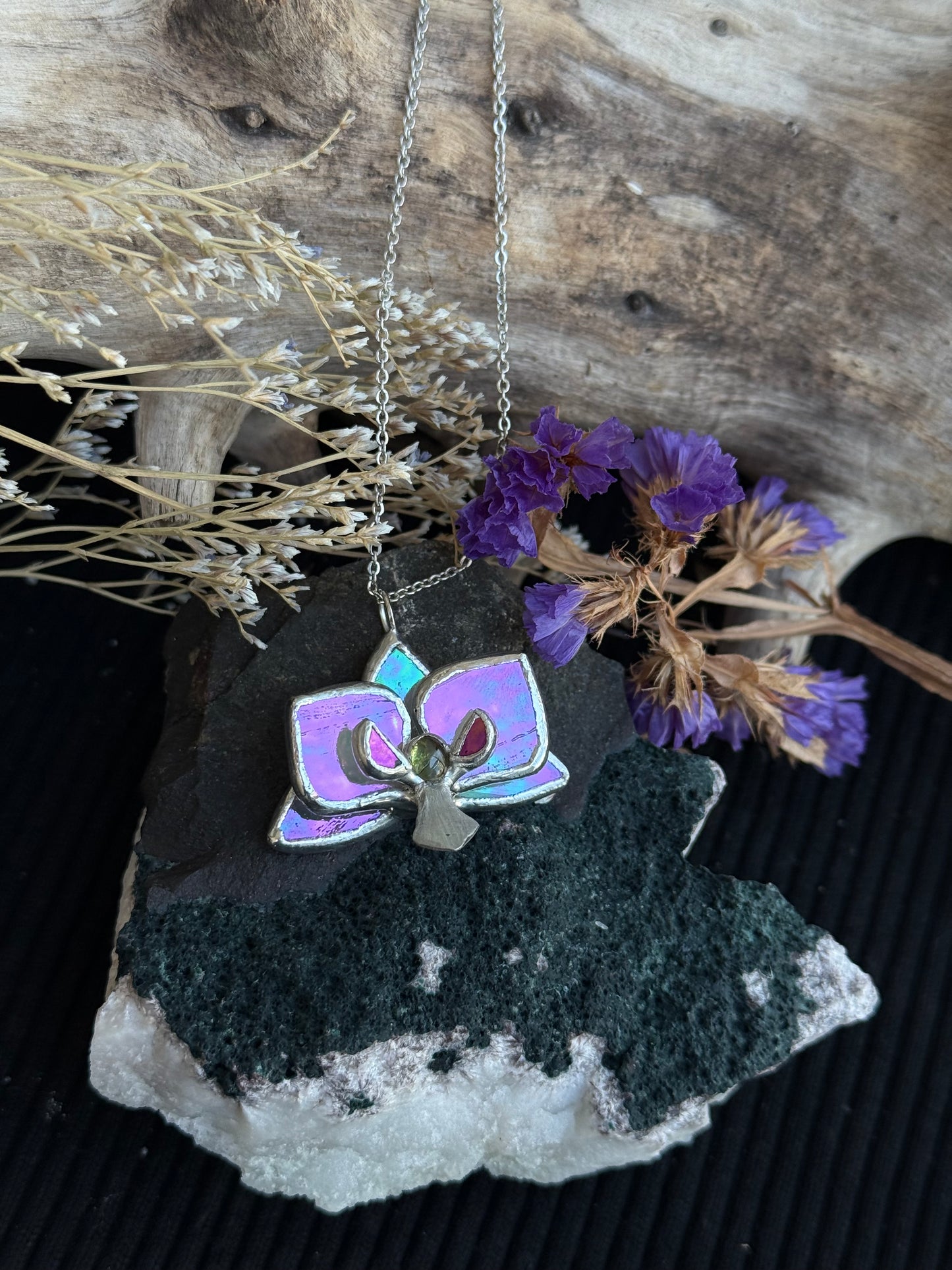" . Necklace Orchid White Pearl with Chrysoberyl Cat’s Eye” Stained glass tropical flower 3D, art jewelry