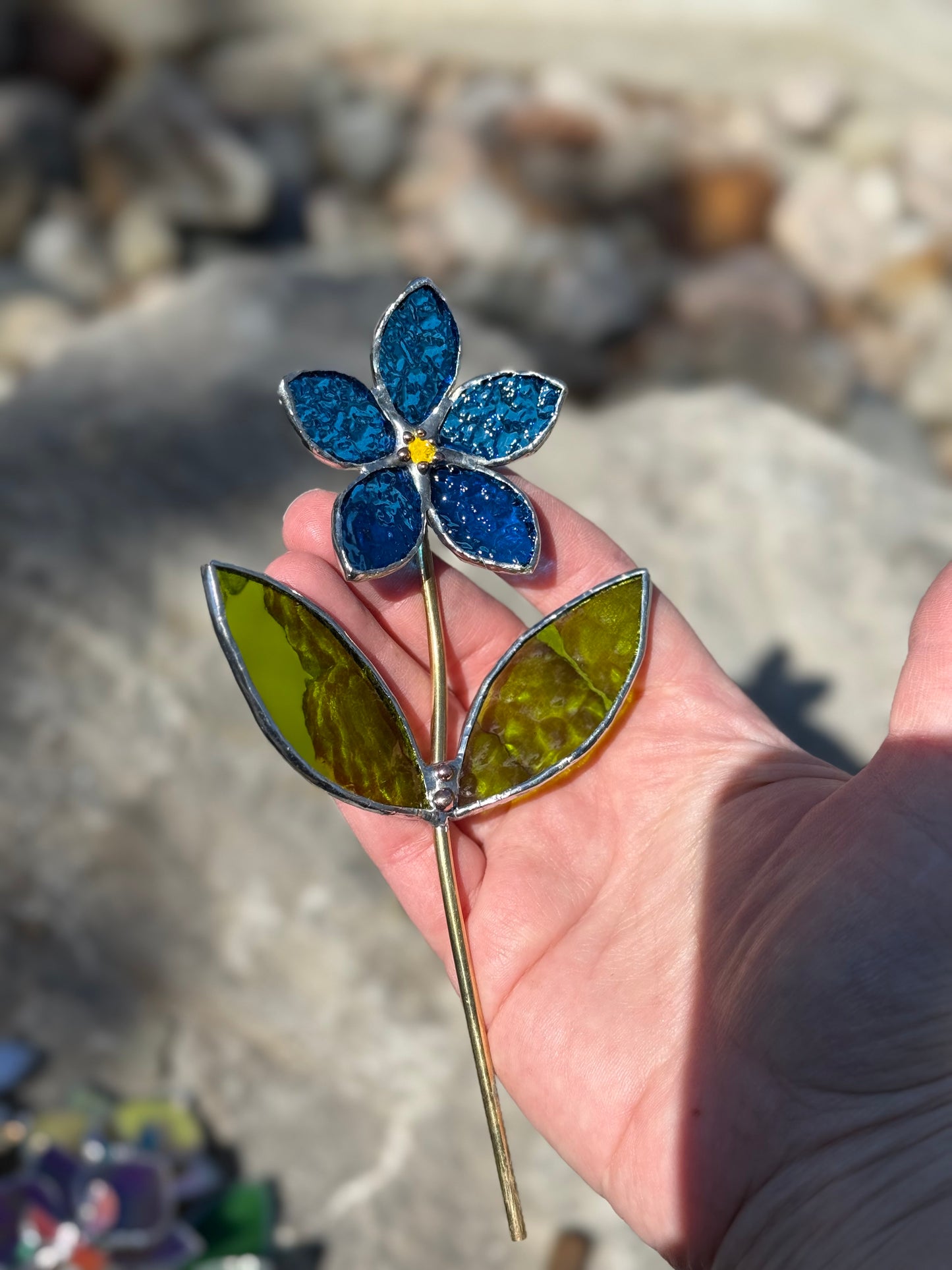 CHOOSE COLOR Forget Me Not Stained Glass Flower Stake for a Plant Pot, Handmade Suncatcher