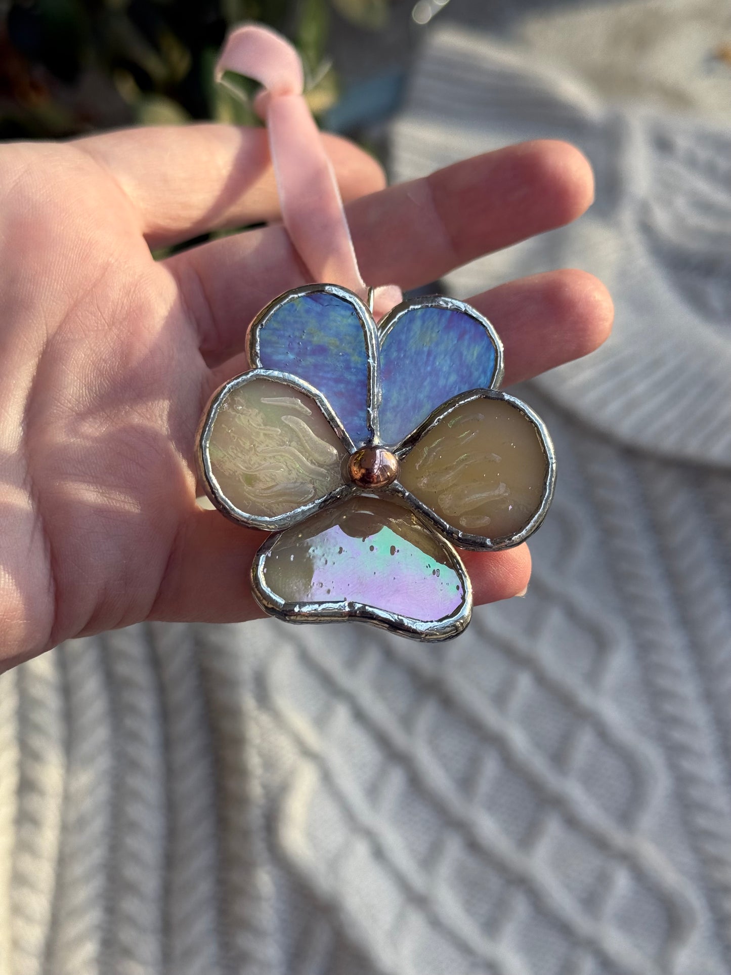 " . Pansy flower Lavender & Beige irid, Stained glass Decorative ORNAMENT, Christmas decoration, Suncatcher