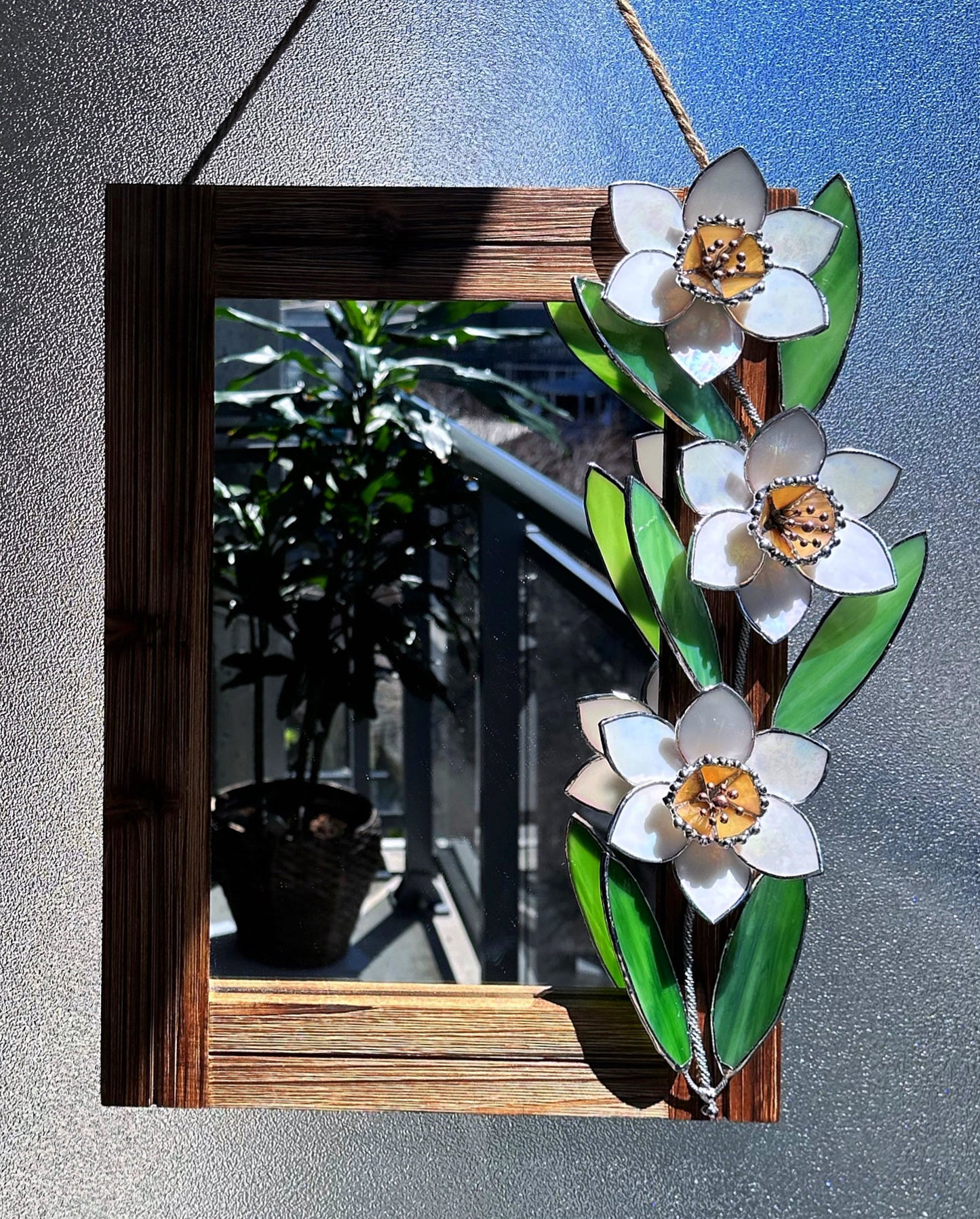 " . Flower Mirror Daffodil Pearl White”, Stained glass Wedding Wall Decor, Christmas gift Everlasting plant, Suncatcher, available