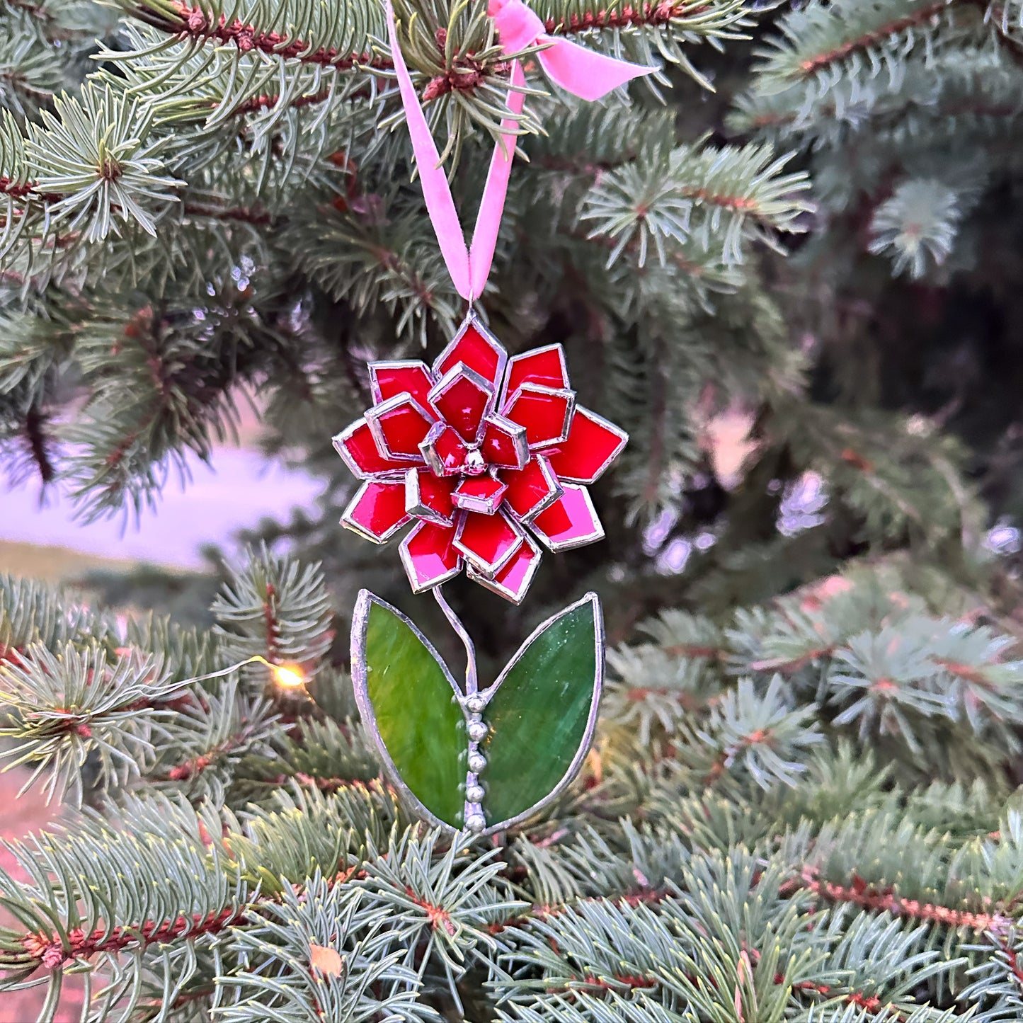 Christmas tree ornament Flower Ruby red Set of 1, 3, 5, 7, 10. Stained glass Wall window decor, holiday decorations, lights