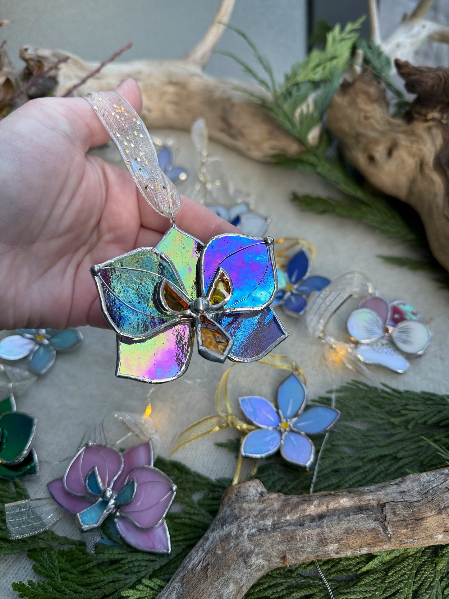 " . Butterfly Orchid flower Plum transparent irid, Stained glass Decorative ORNAMENT, Christmas decoration, Suncatcher