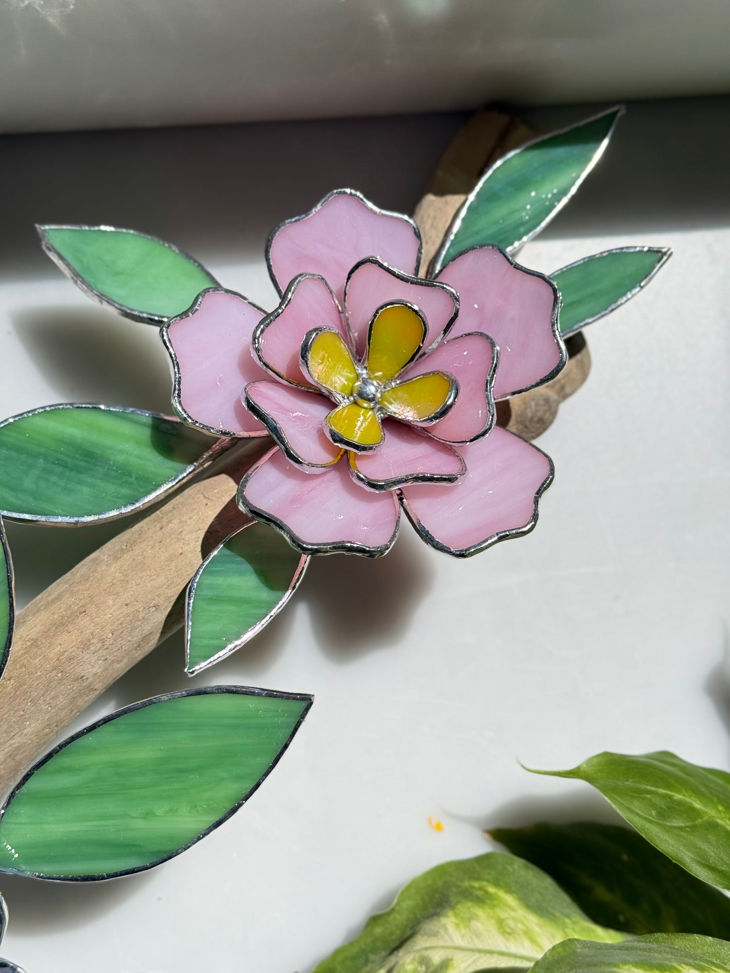 .Peonies Stained Glass Driftwood Wall Decor Suncatcher
