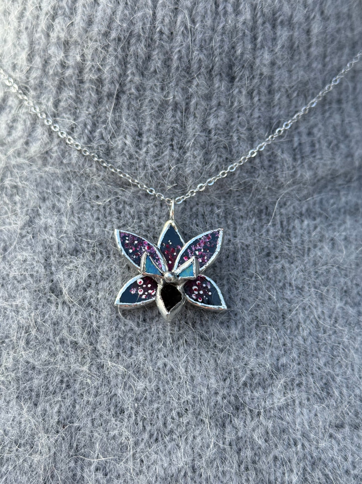 " . Necklace Tropical Orchid Black tiger with” Stained glass tropical flower 3D, art jewelry