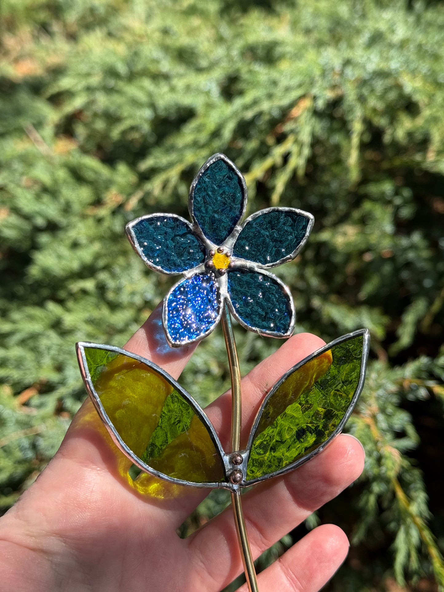 CHOOSE COLOR Forget Me Not Stained Glass Flower Stake for a Plant Pot, Handmade Suncatcher