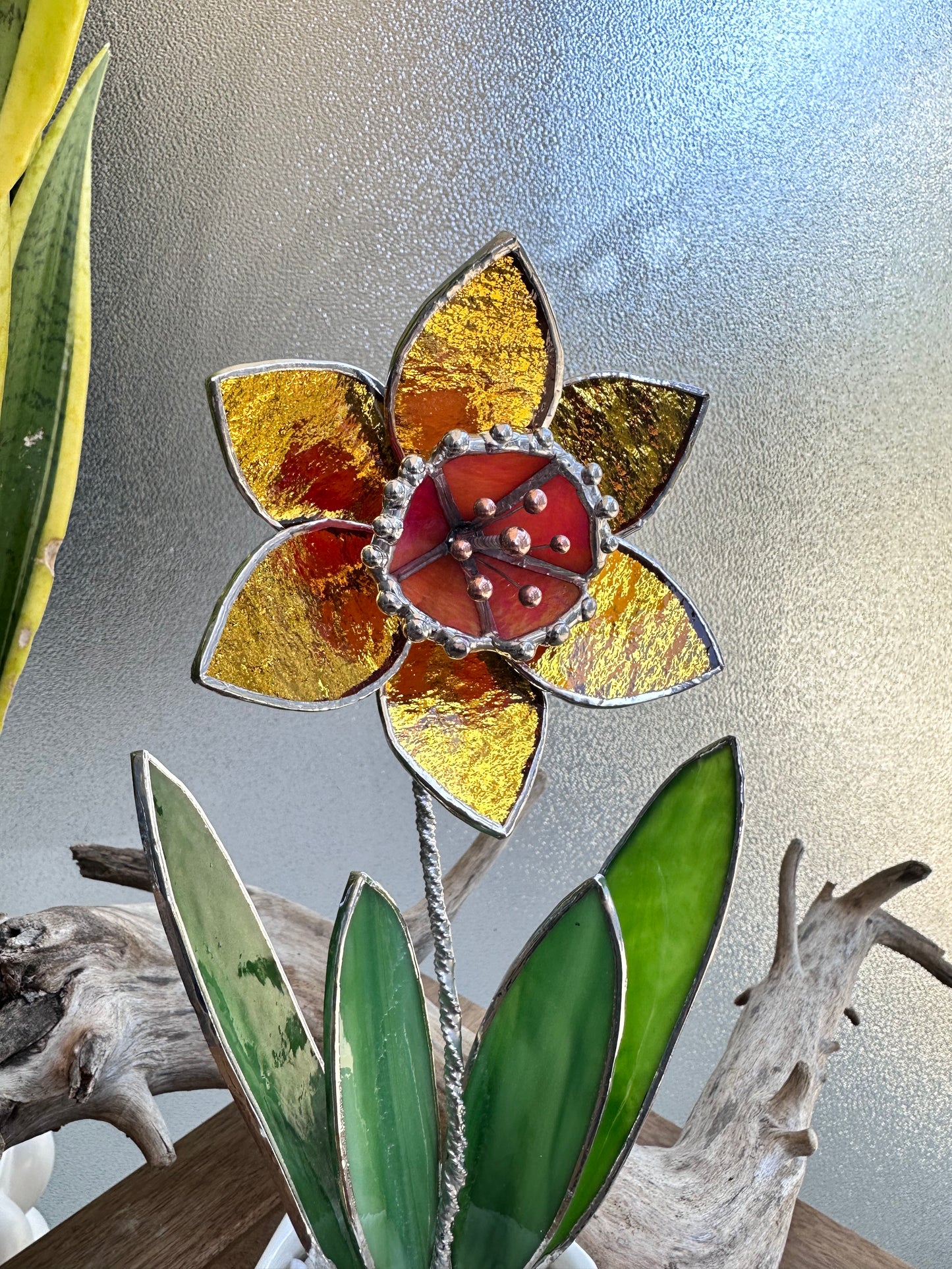 " . Golden Daffodil Flower with pot" Stained glass tropical flower 3D, Sun catcher, Table plant decor, Garden stick, wedding decor, Christmas gift, available