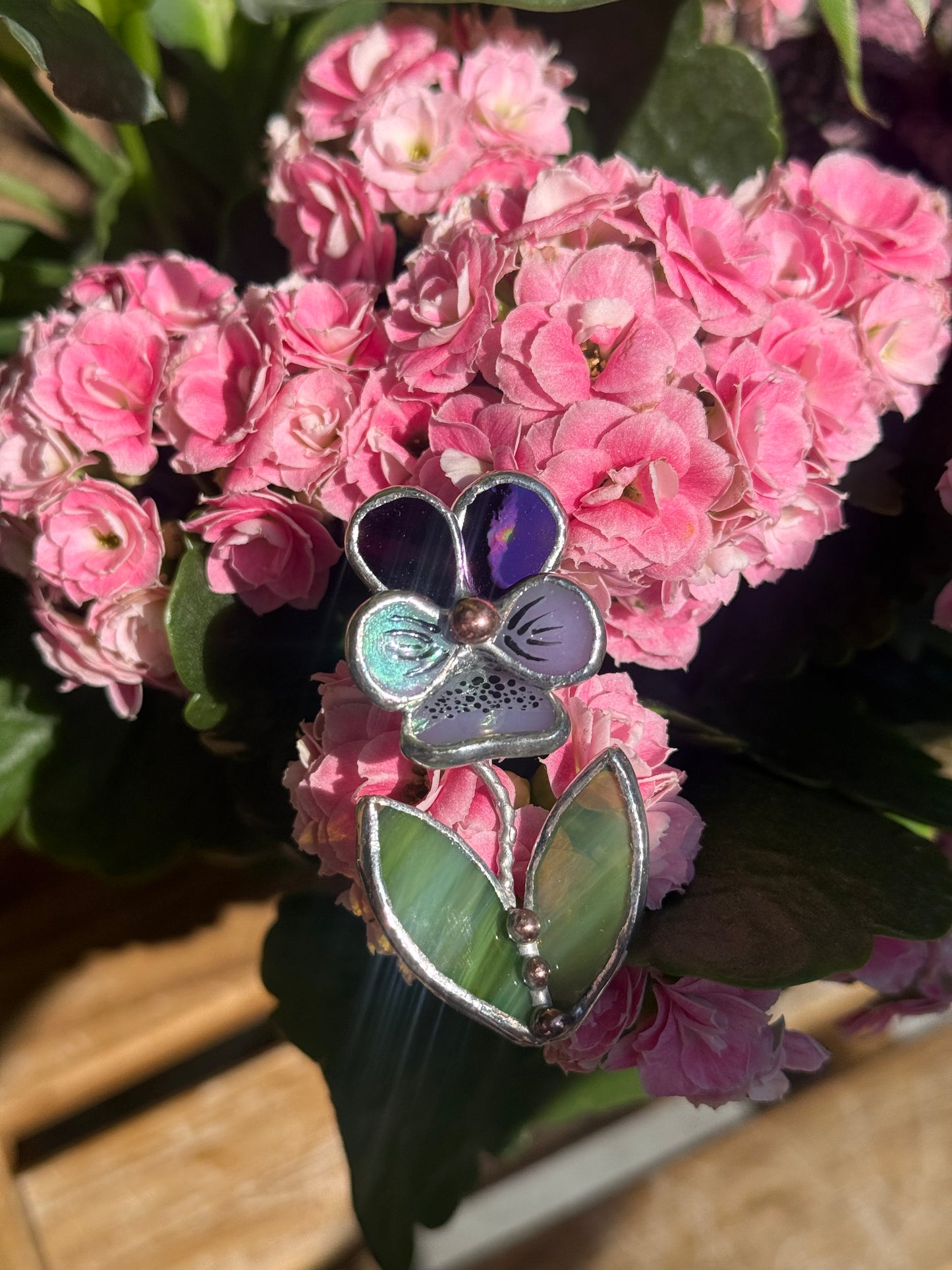 Brooch Pansy Flower Purple luminous& Lavender irid Stained glass flower 3D art jewelry new