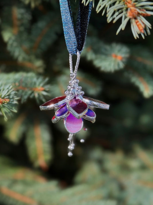 " .  Beautiful Fucshia flower Multicolor, Stained glass Decorative ORNAMENT, Christmas decoration, Suncatcher