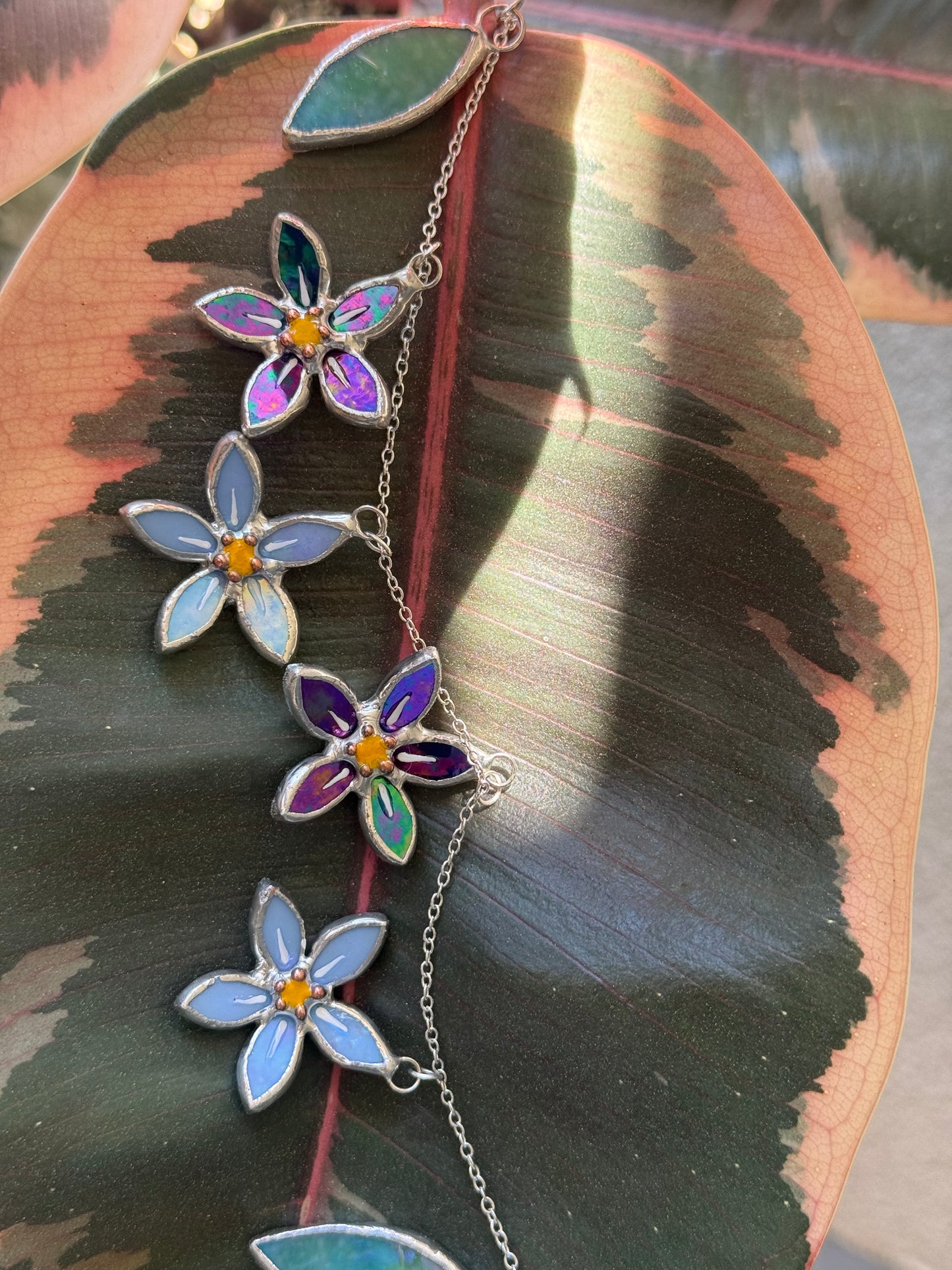 .Beautiful Forget Me Not Stained Glass Necklace 4 flowers, Botanical Art Jewelry new