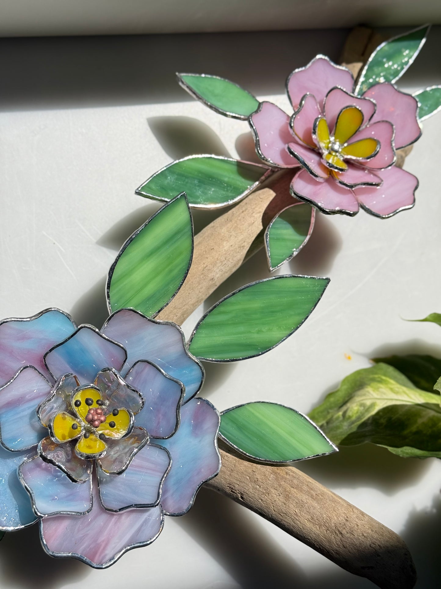 .Peonies Stained Glass Driftwood Wall Decor Suncatcher