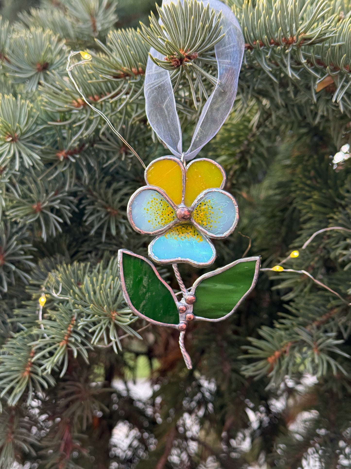 " . Pansy flower with leaves Yellow & sky blue irid , Stained glass Decorative ORNAMENT, Christmas decoration, Suncatcher