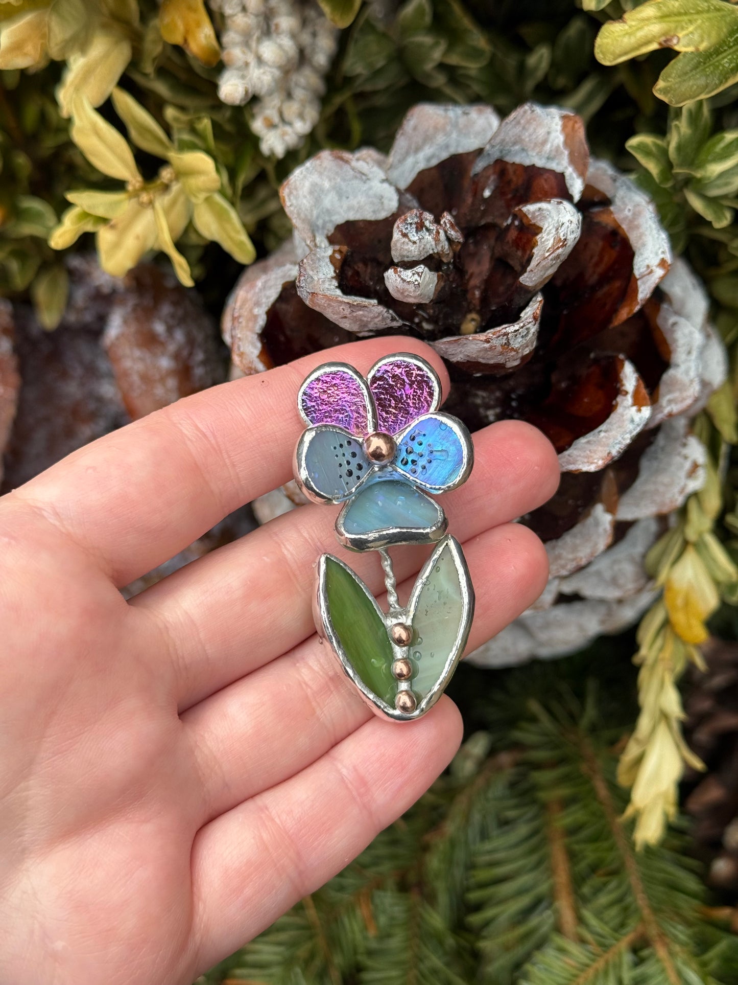 Brooch Pansy Flower Mauve & Sky Blue irid Stained glass flower 3D art jewelry