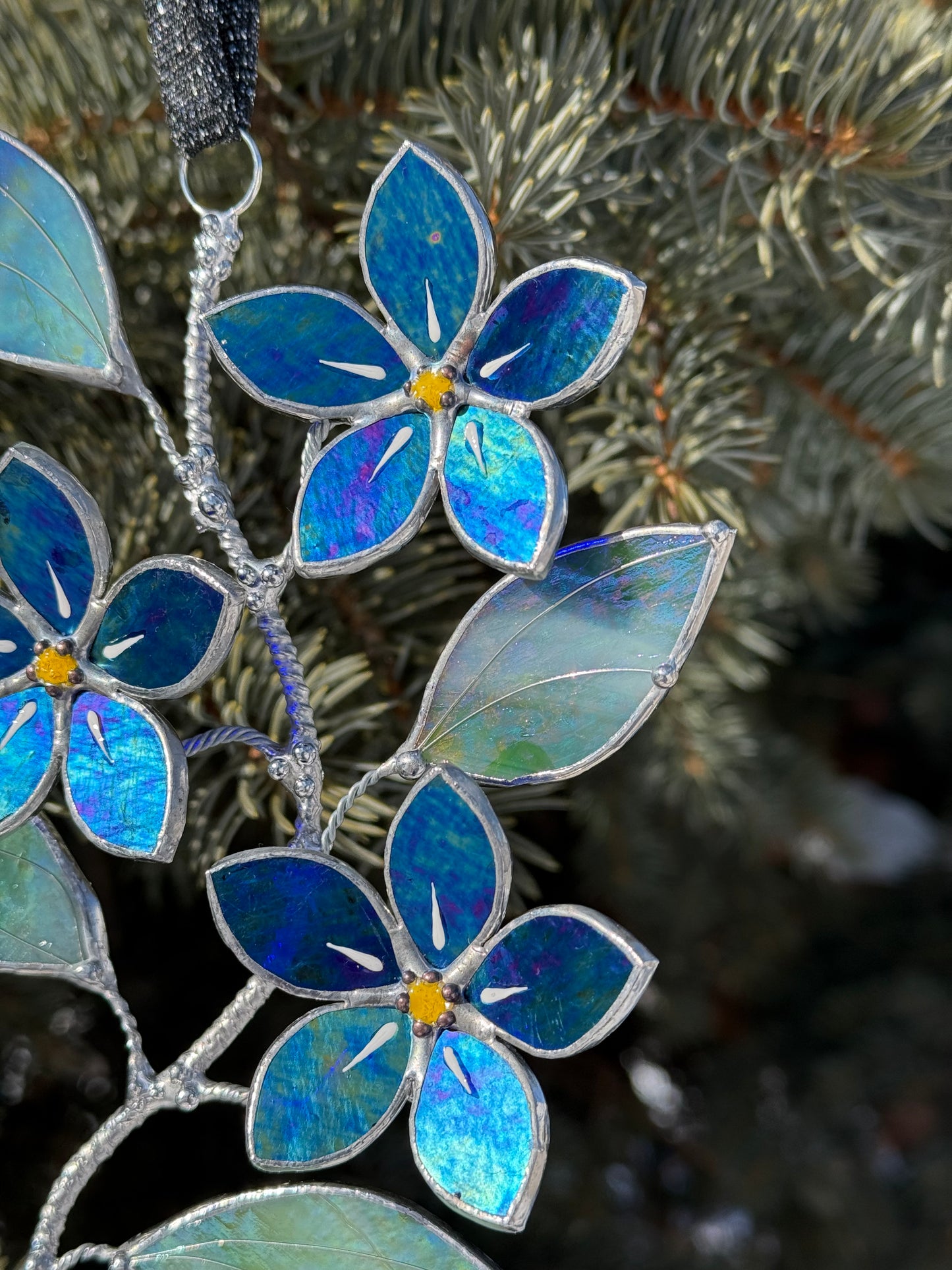 "  . Forget me not 3 flowers Indigo iridescent Wall Pendant, Stained glass, Walldecoration, Suncatcher
