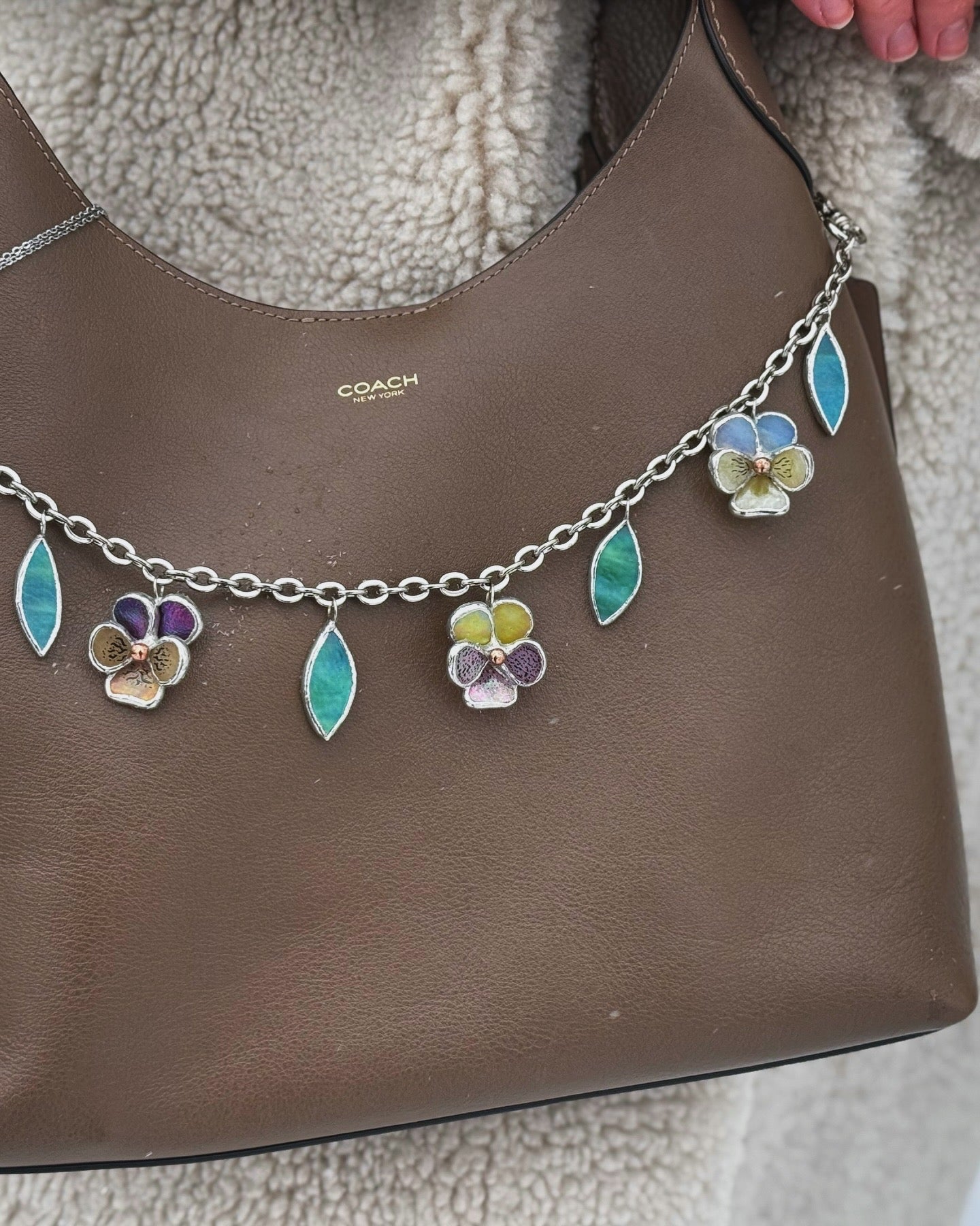 " . Bag Charm Chain Pansy flowers with leaves ” Stained glass tropical flower 3D, art jewelry