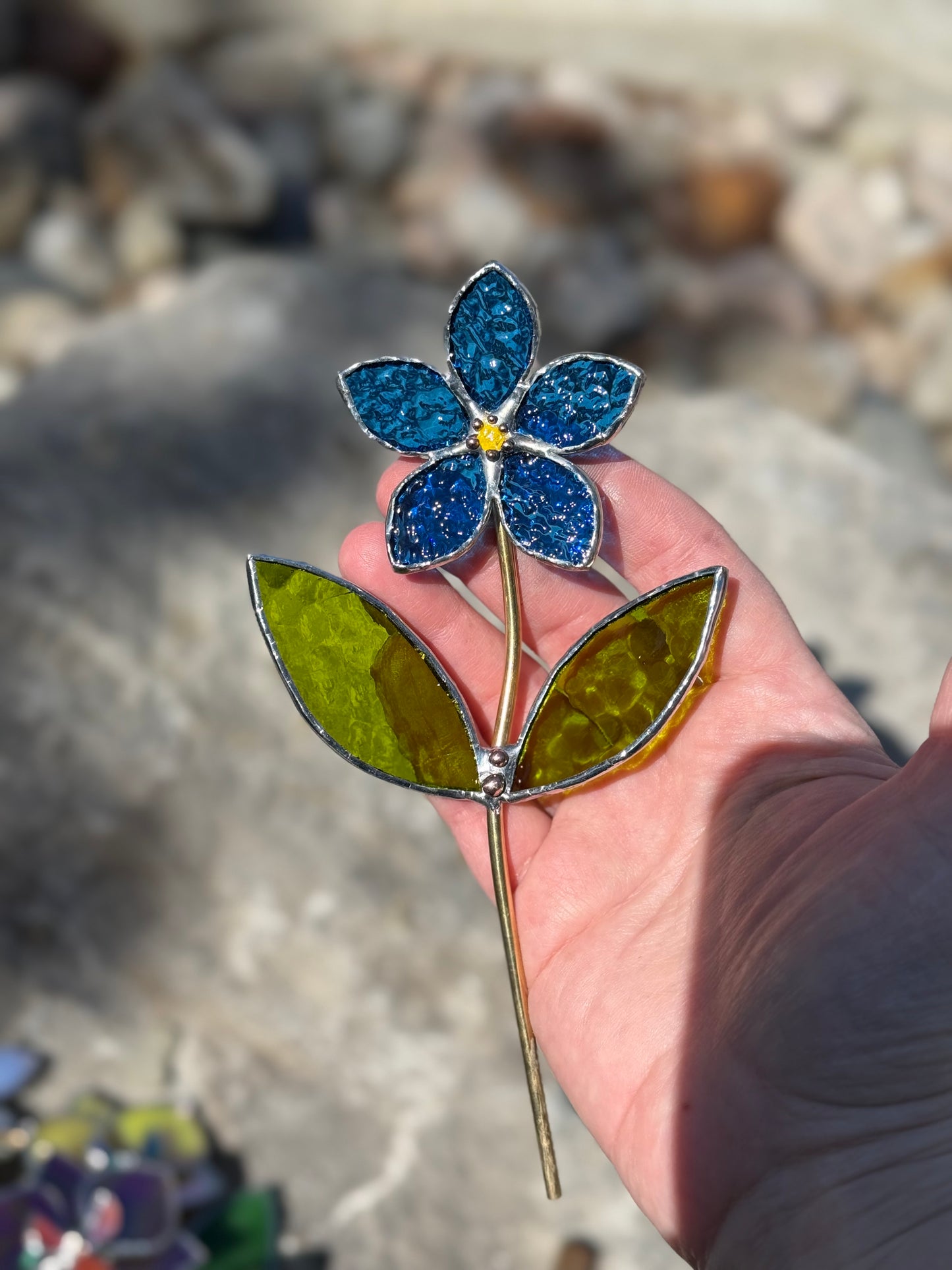 CHOOSE COLOR Forget Me Not Stained Glass Flower Stake for a Plant Pot, Handmade Suncatcher