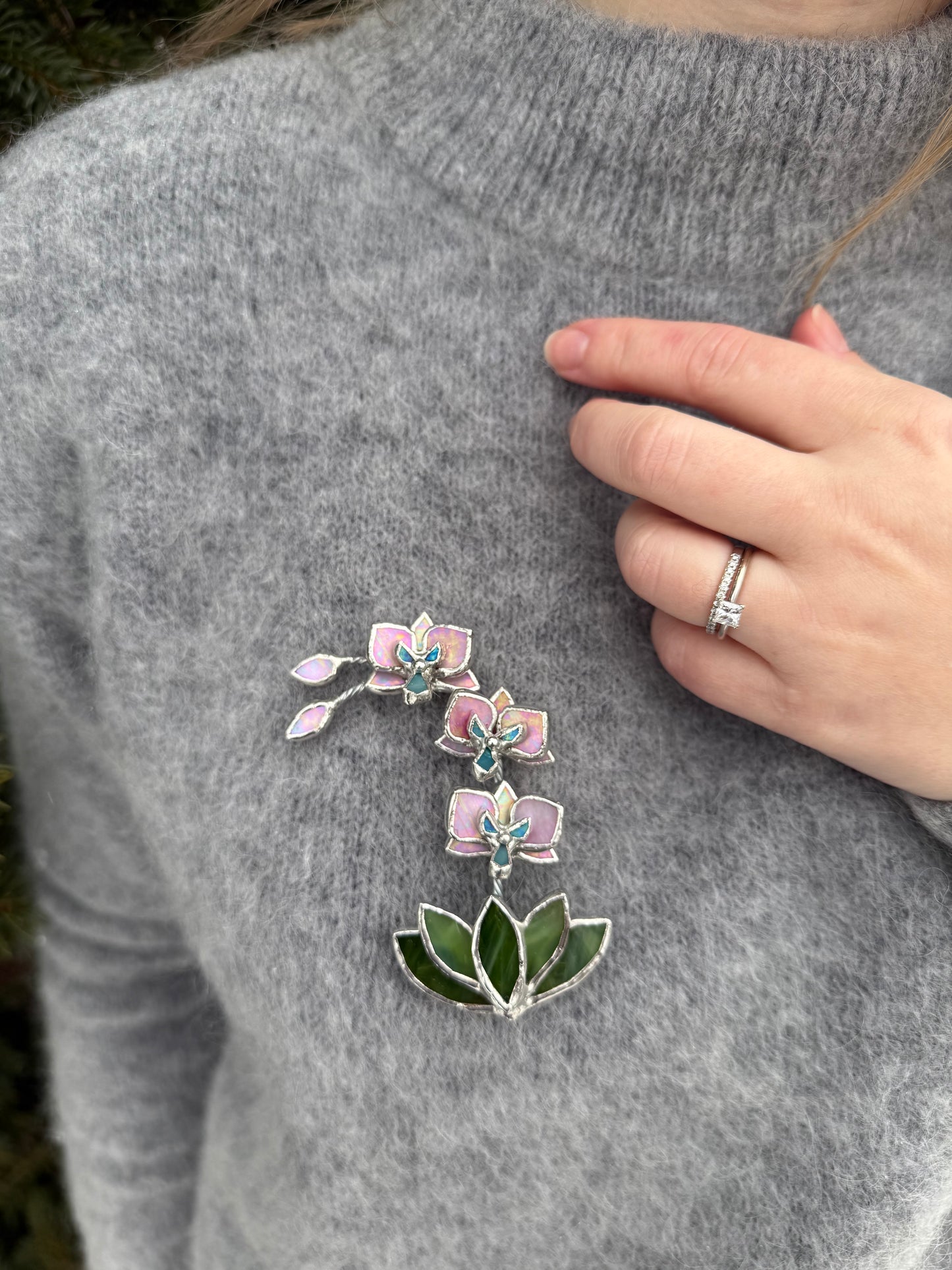 " . Brooch Orchid pale pink iridescent” Stained glass tropical flower 3D