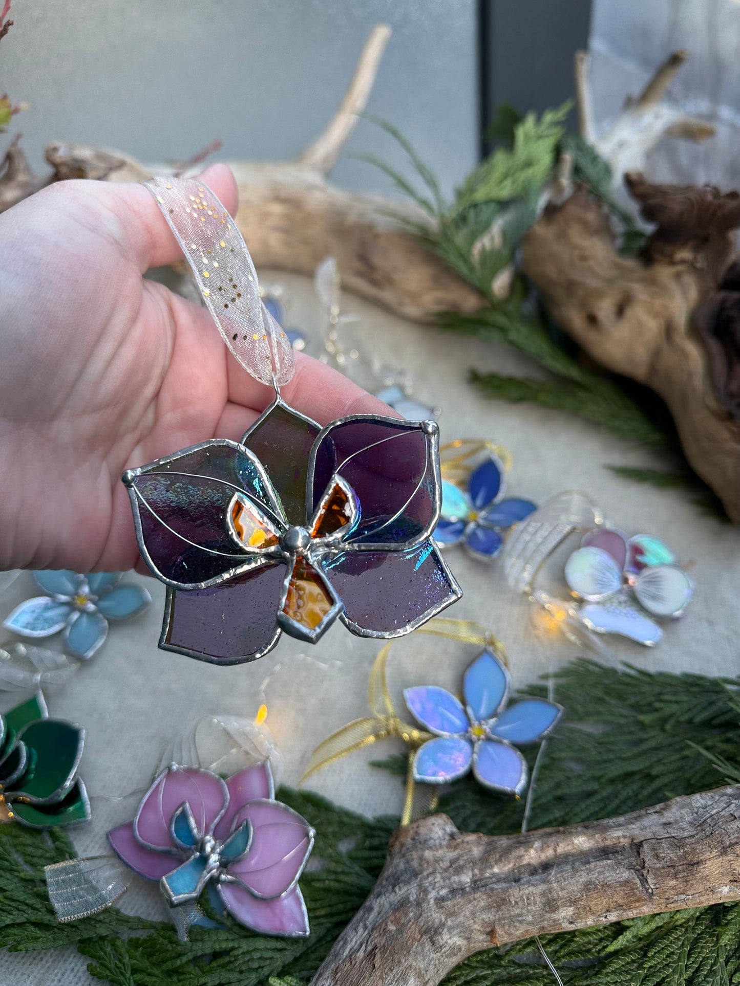 " . Butterfly Orchid flower Plum transparent irid, Stained glass Decorative ORNAMENT, Christmas decoration, Suncatcher