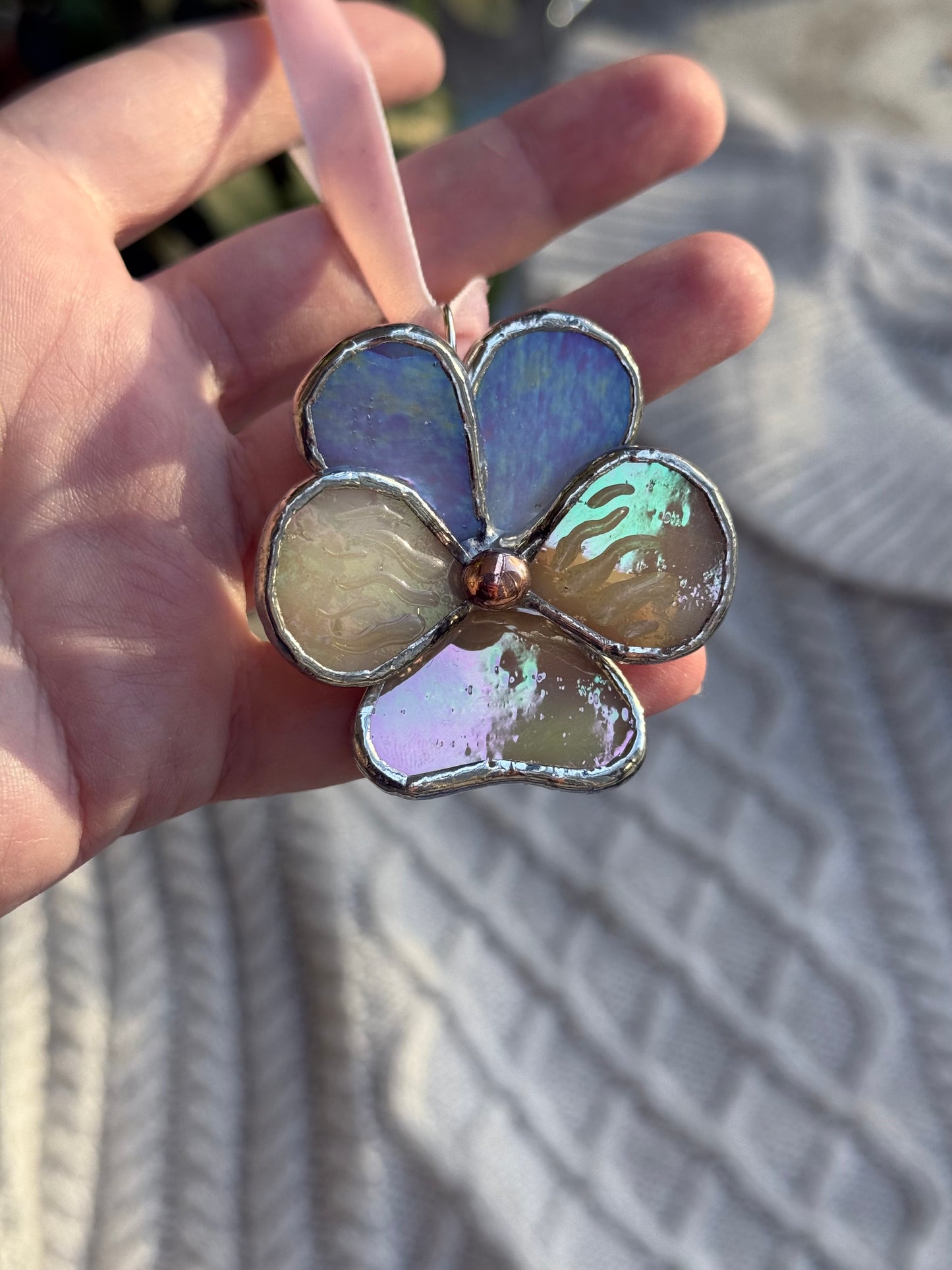 " . Pansy flower Lavender & Beige irid, Stained glass Decorative ORNAMENT, Christmas decoration, Suncatcher