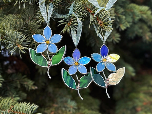 " .  CHOOSE COLOR Decorative ORNAMENT Stained glass Forget Me Not flower with leaves, Christmas decoration, Suncatcher