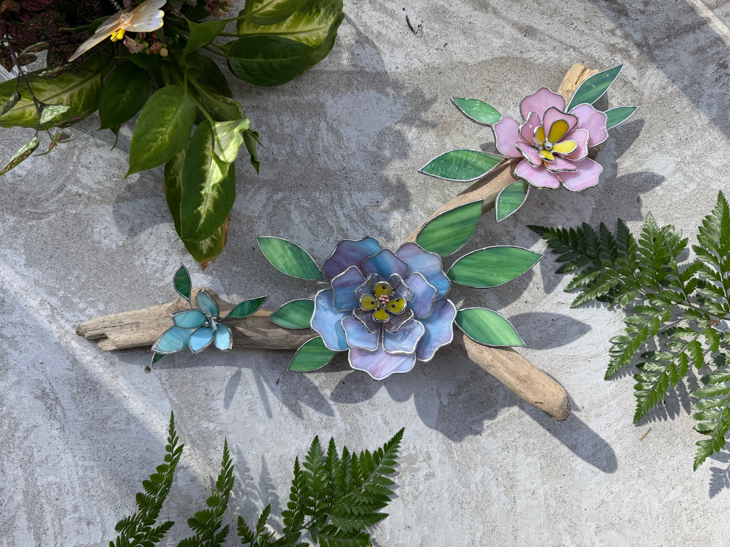.Peonies Stained Glass Driftwood Wall Decor Suncatcher