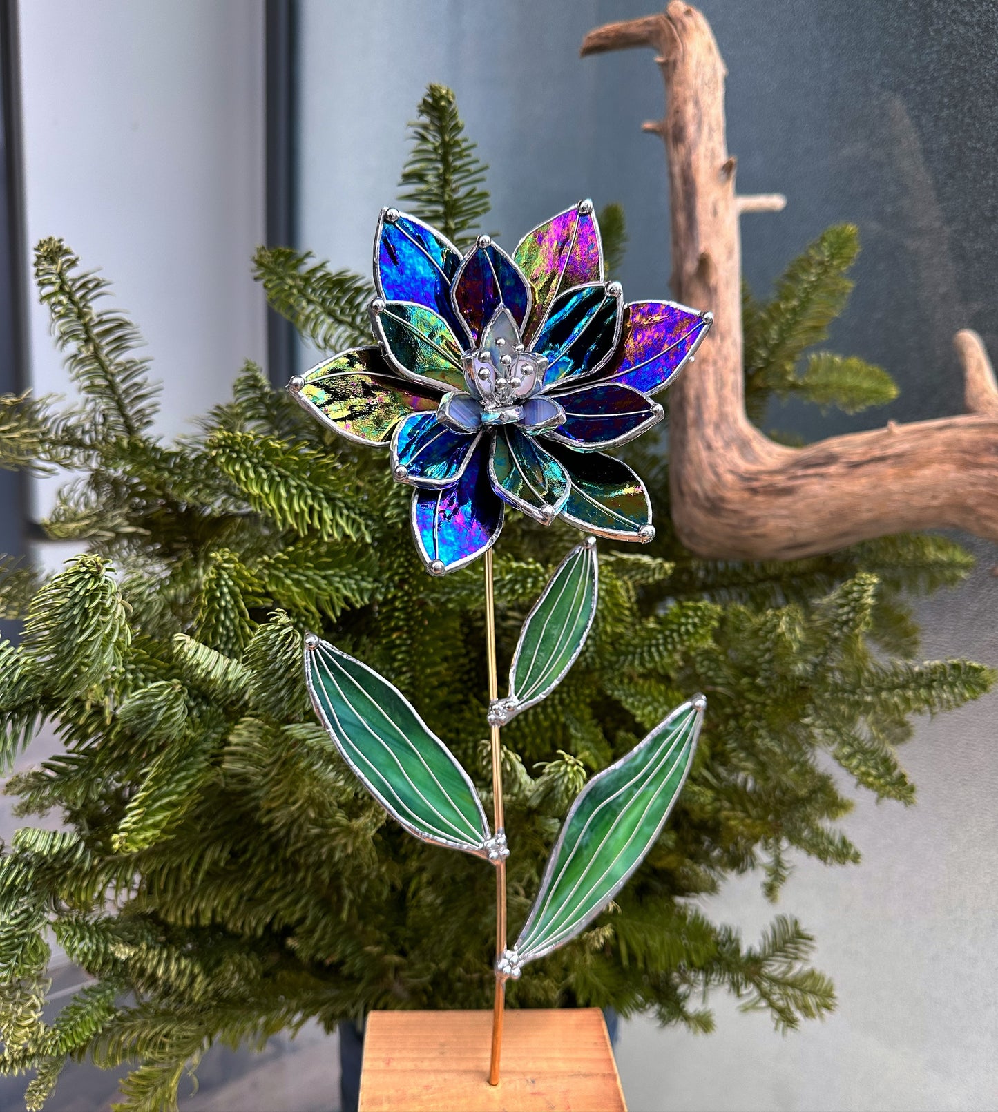 ".Lily Multicolour Iridescent", Stained glass flower tropical  3D, Suncatcher, Table plant decor Wedding Christmas Gift , Outdoor