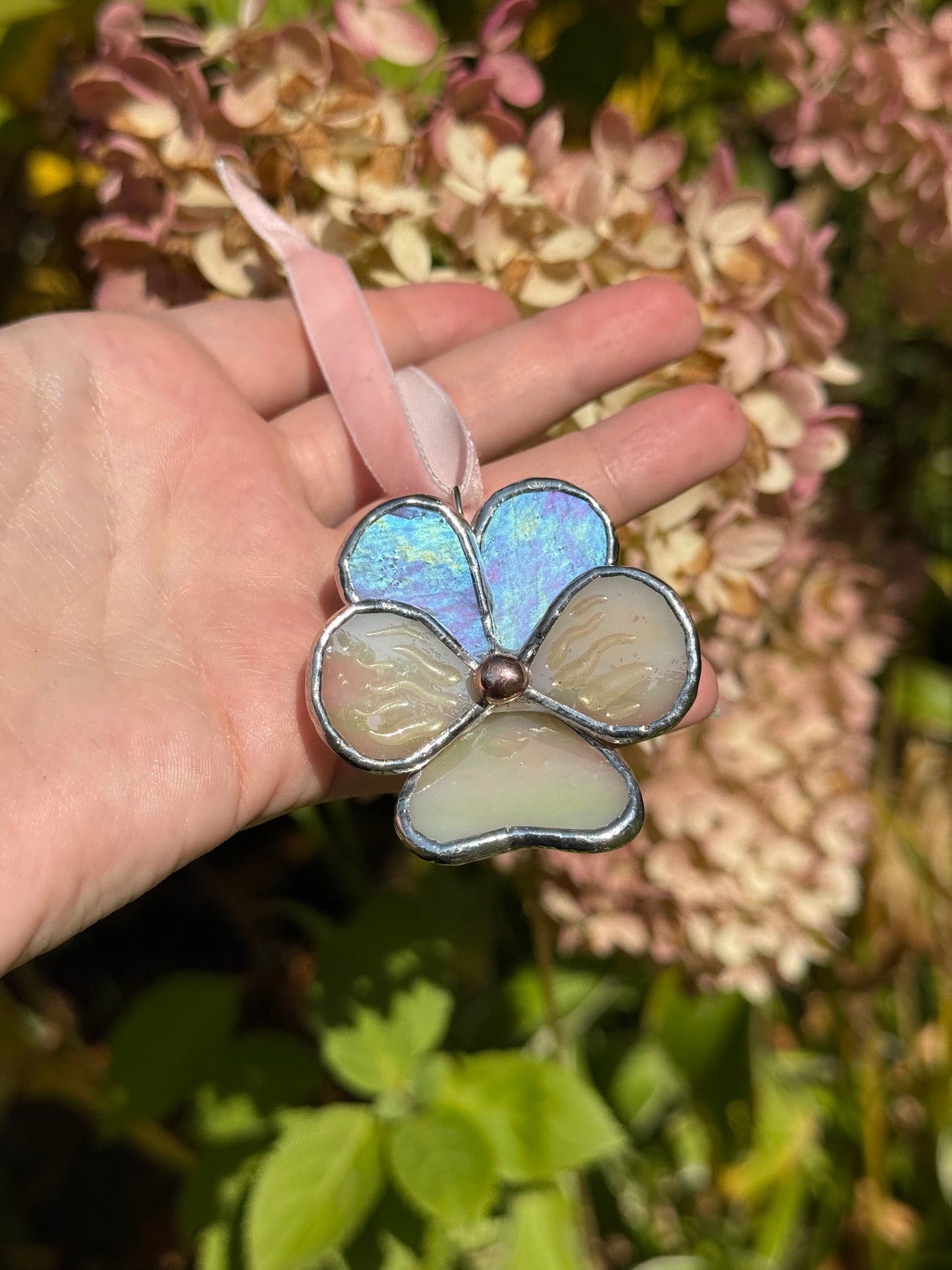" . Pansy flower Lavender & Beige irid, Stained glass Decorative ORNAMENT, Christmas decoration, Suncatcher