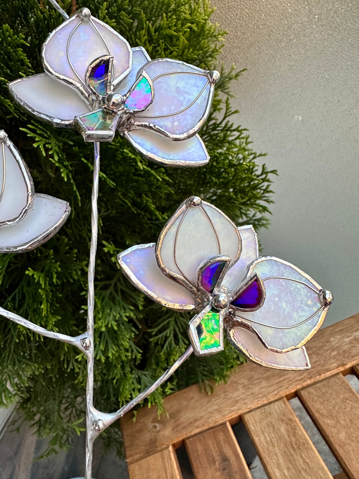 ".Orchid Pearl White iridescent”, Stained glass tropical flower 3D, Sun catcher, Table plant decor, Garden stake, wedding decor, Christmas gift