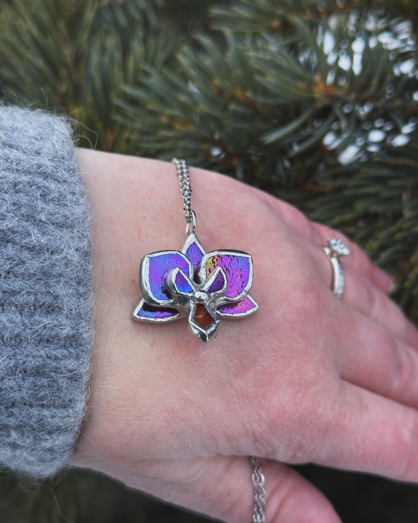 " . Necklace Orchid Mauve iridescent Necklace” Stained glass tropical flower 3D, art jewelry