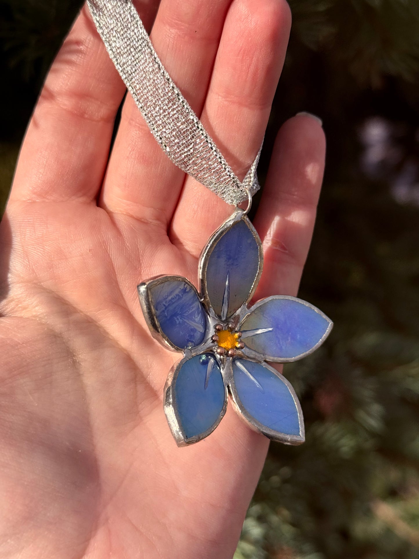 " . Forget me not flower Blue irid , Stained glass Decorative ORNAMENT, Christmas decoration, Suncatcher