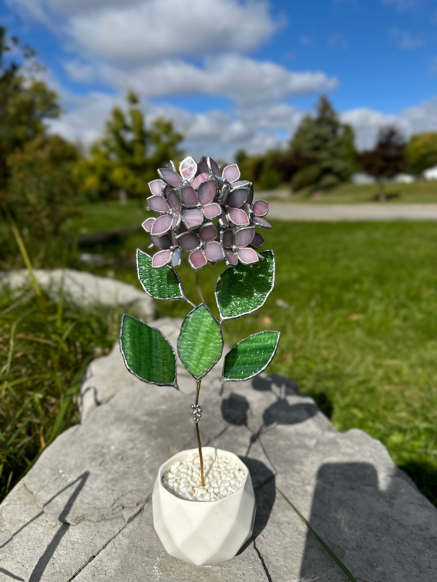 " . Dusty Pink Hydrangea bunch translucent in the sun in flower pot”, Stained glass tropical flower 3D, Sun catcher, Table plant, Garden stick, Outdoor and gardening decor