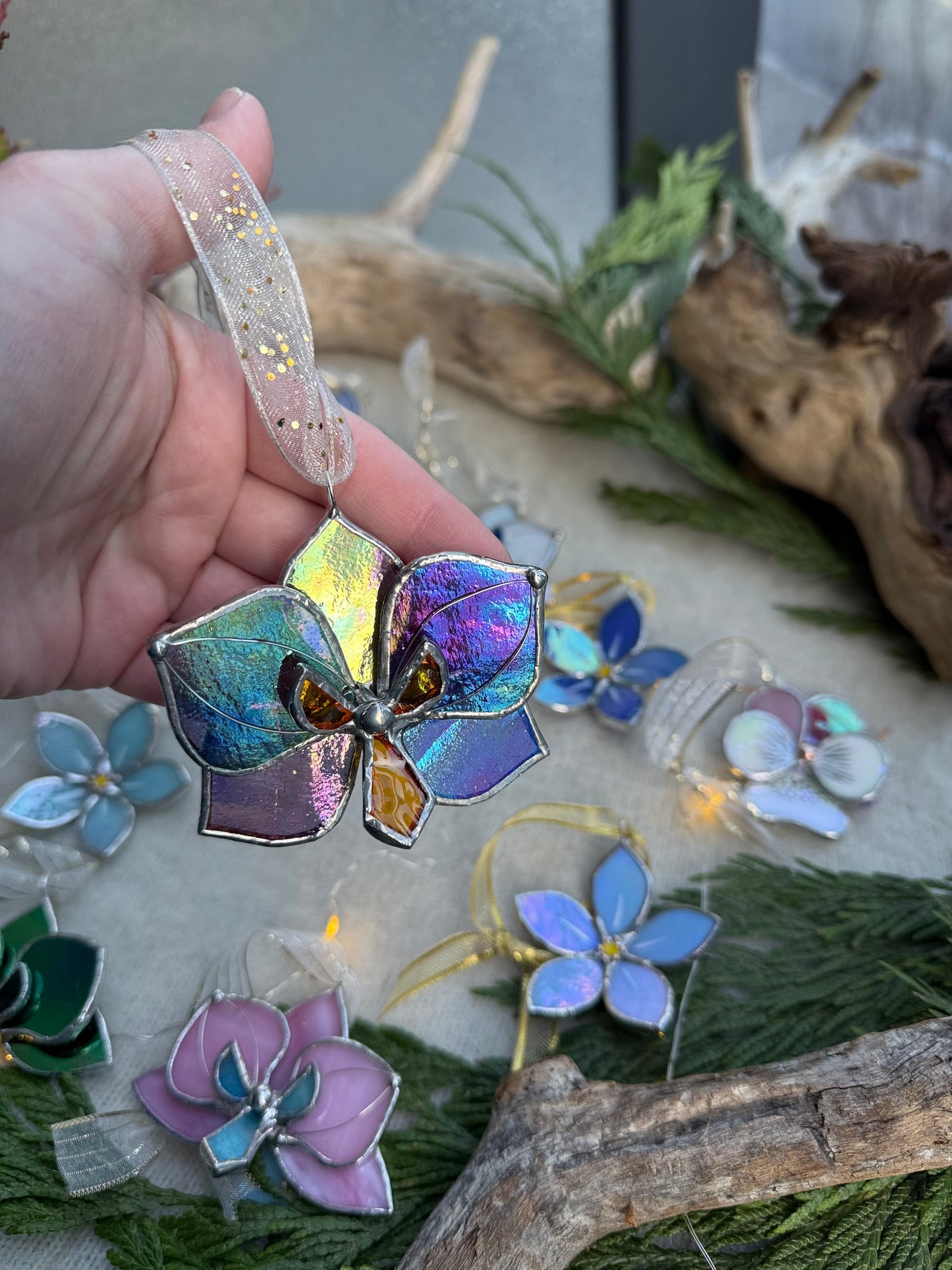 " . Butterfly Orchid flower Plum transparent irid, Stained glass Decorative ORNAMENT, Christmas decoration, Suncatcher