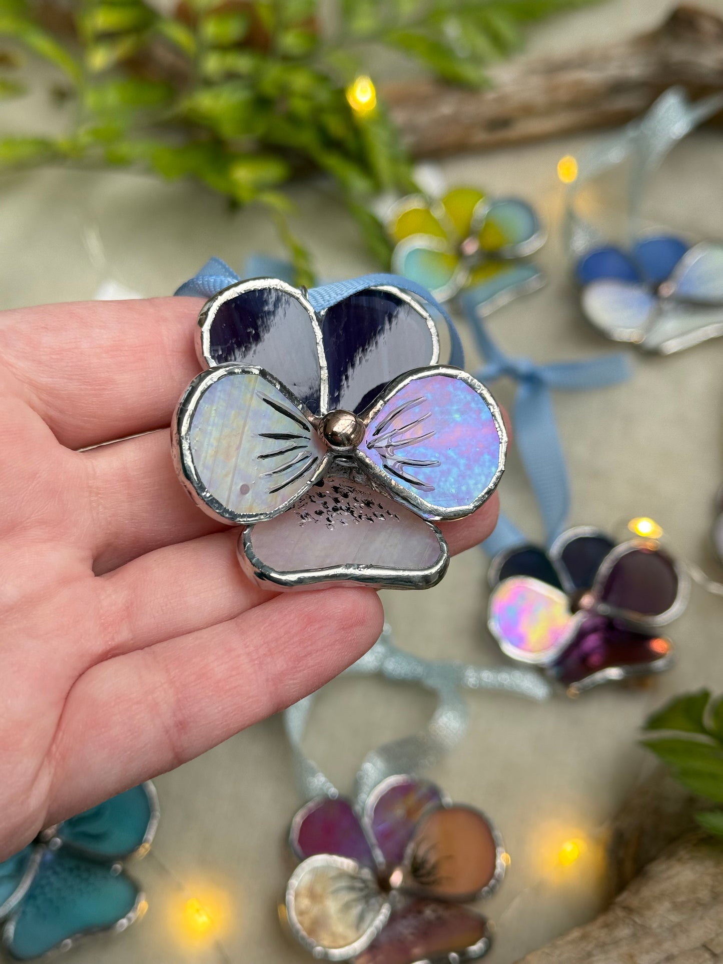 " . Pansy flower Grape purple & white irid , Stained glass Decorative ORNAMENT, Christmas decoration, Suncatcher new