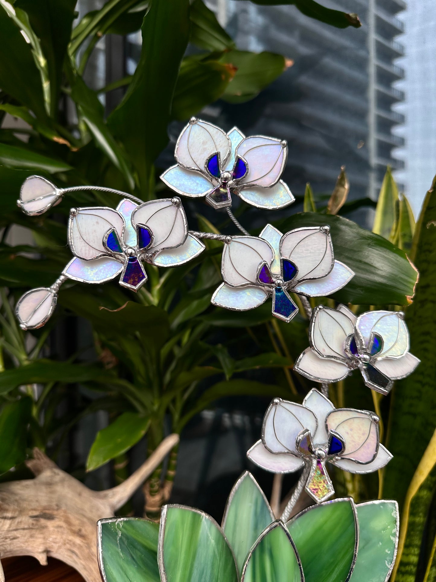 ". White Pearl iridescent Orchid 5 flowers with pot” Stained glass tropical flower 3D, Sun catcher, Table plant decor, Garden stick, Outdoor and gardening decor