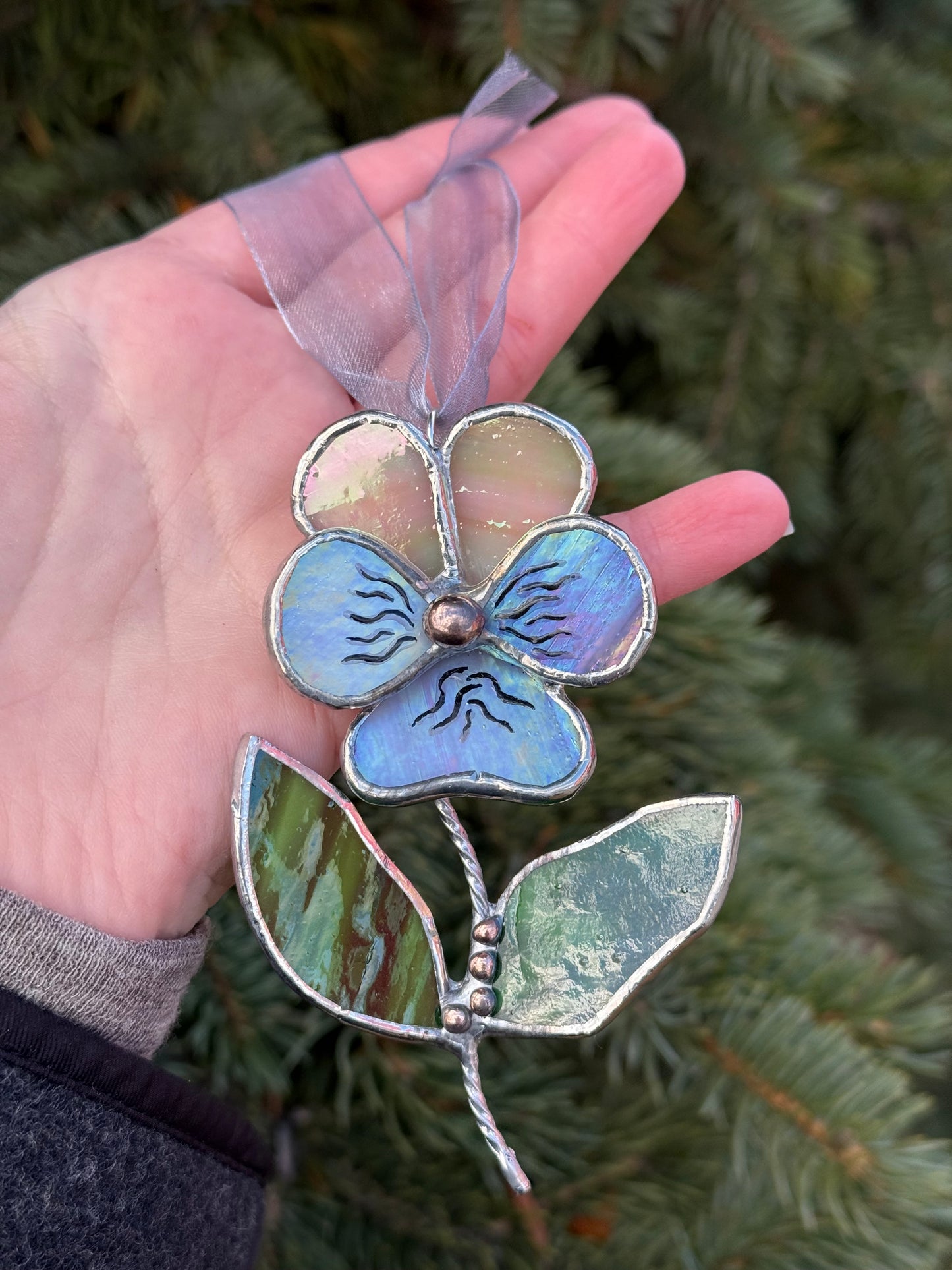 " . Pansy flower with leaves beige & lavender irid , Stained glass Decorative ORNAMENT, Christmas decoration, Suncatcher