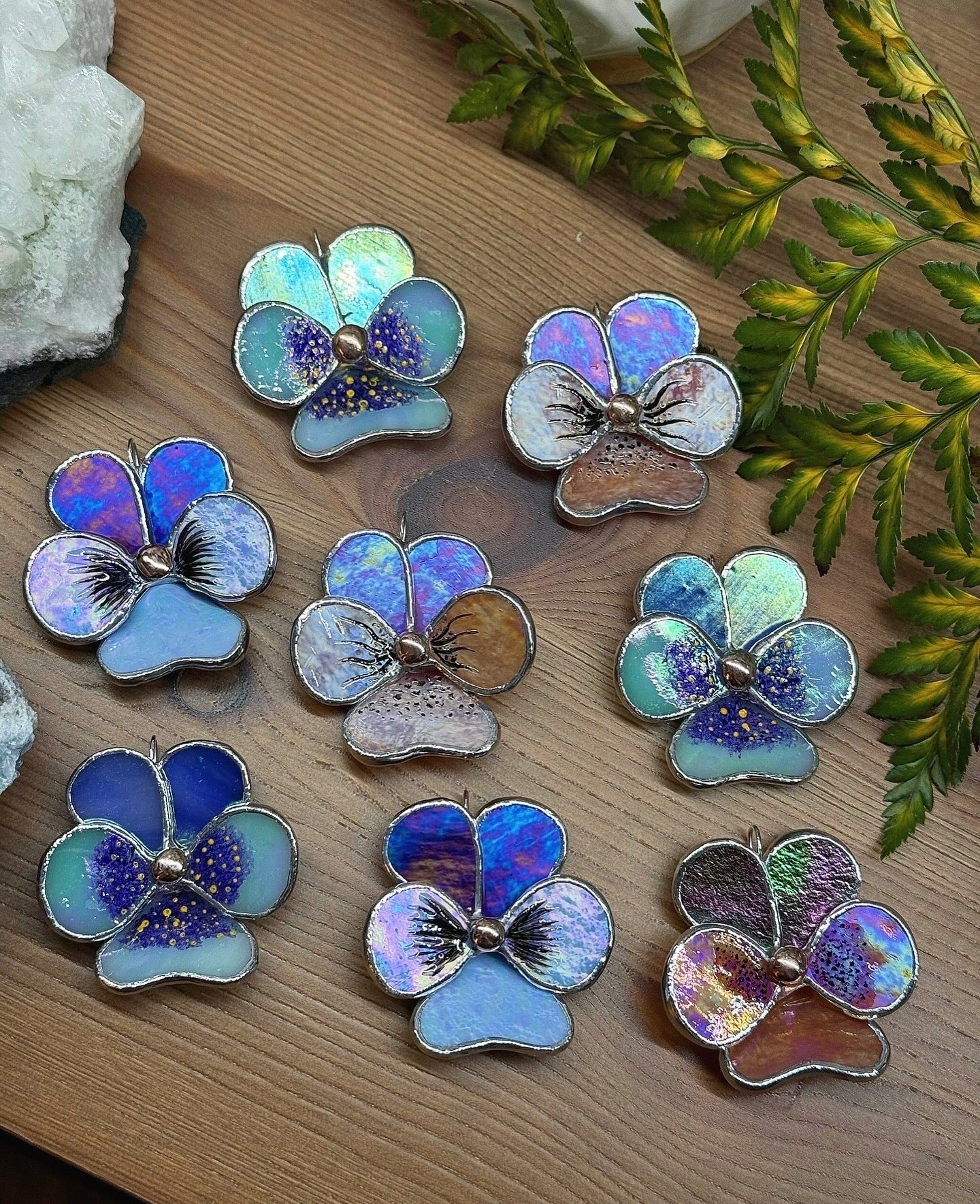 " .  CHOOSE COLOR Decorative ORNAMENT Stained glass Pansy flower, Christmas decoration, Suncatcher