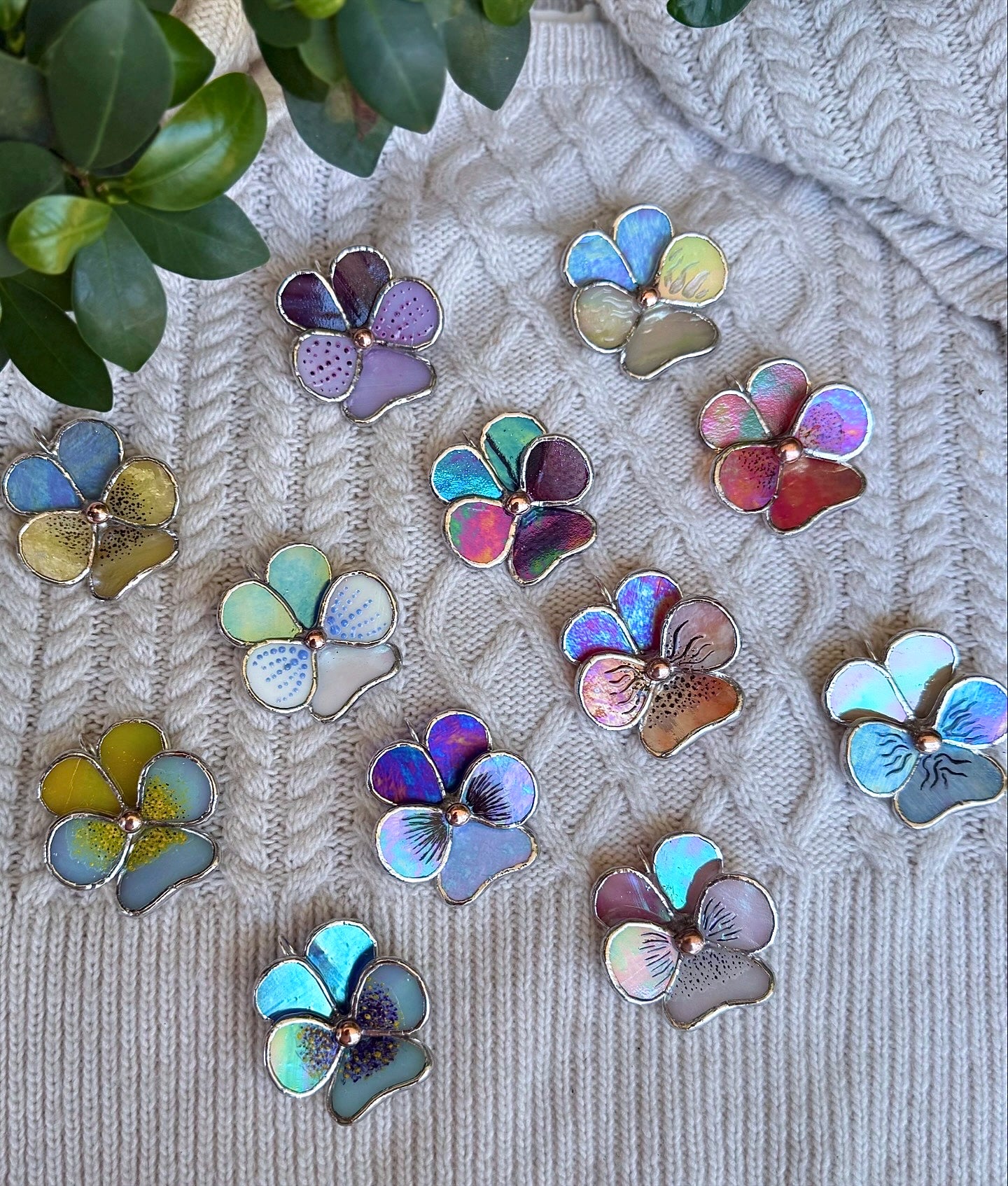 " .  CHOOSE COLOR Decorative ORNAMENTS Stained glass Pansy flower, Christmas decoration, Suncatcher, wall window hanging”