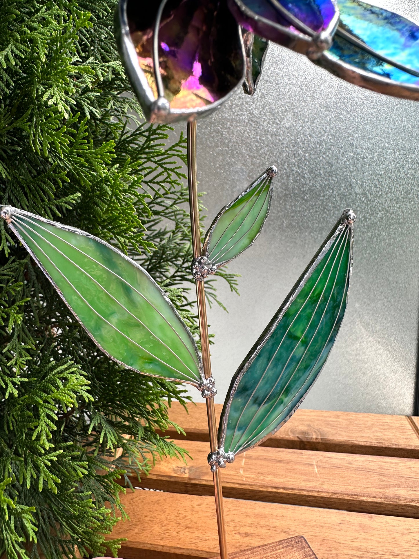 ".Amethyst Lily Mullticolour Iridescent" Stained glass tropical flower 3D, Sun catcher, Table plant decor, Garden stake, wedding decor, Christmas gift