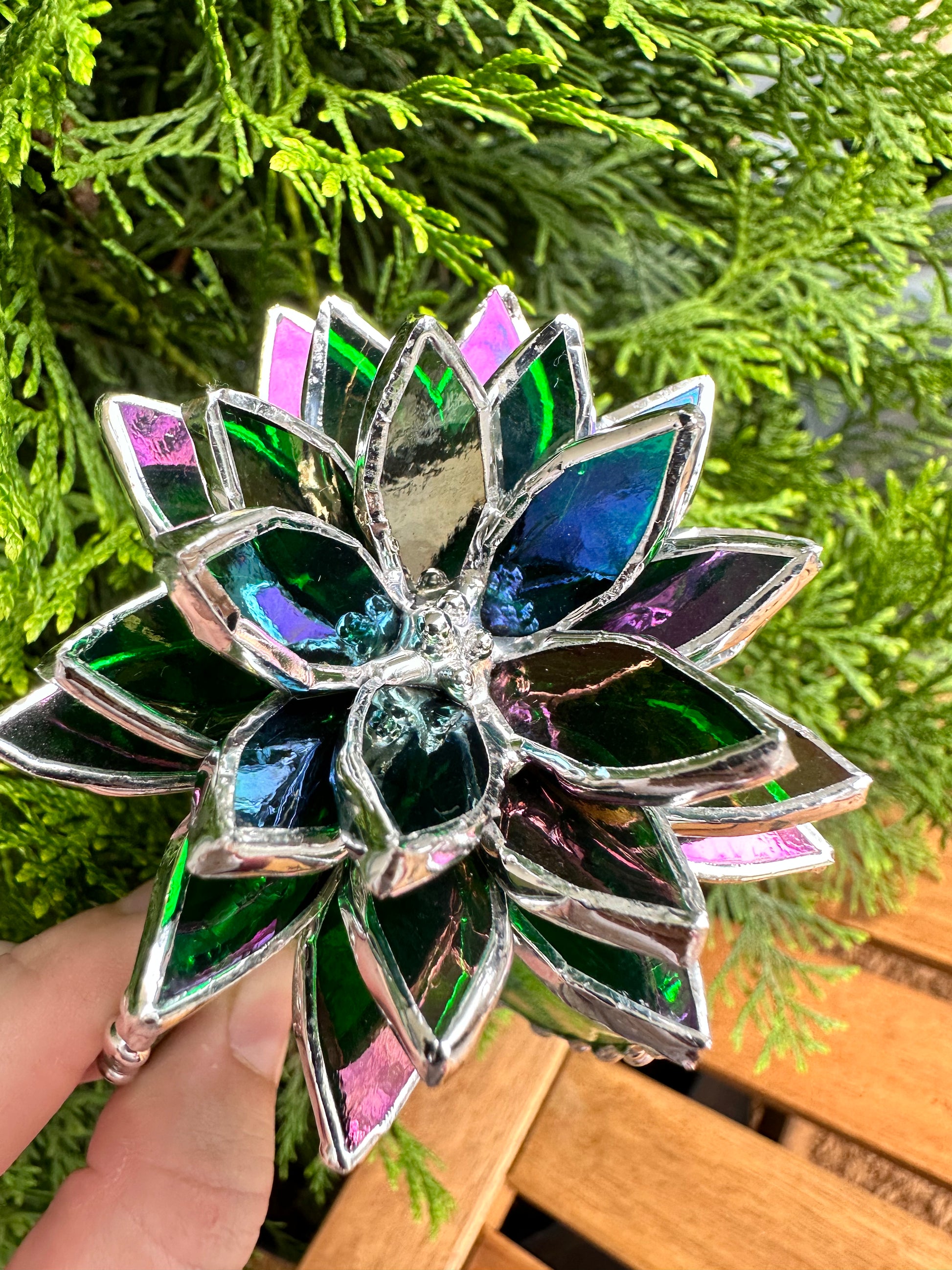 iridescent succulents Cactus Green Multicolour Handmade 3D Stained Glass Table Decor – Aura-Terrariums