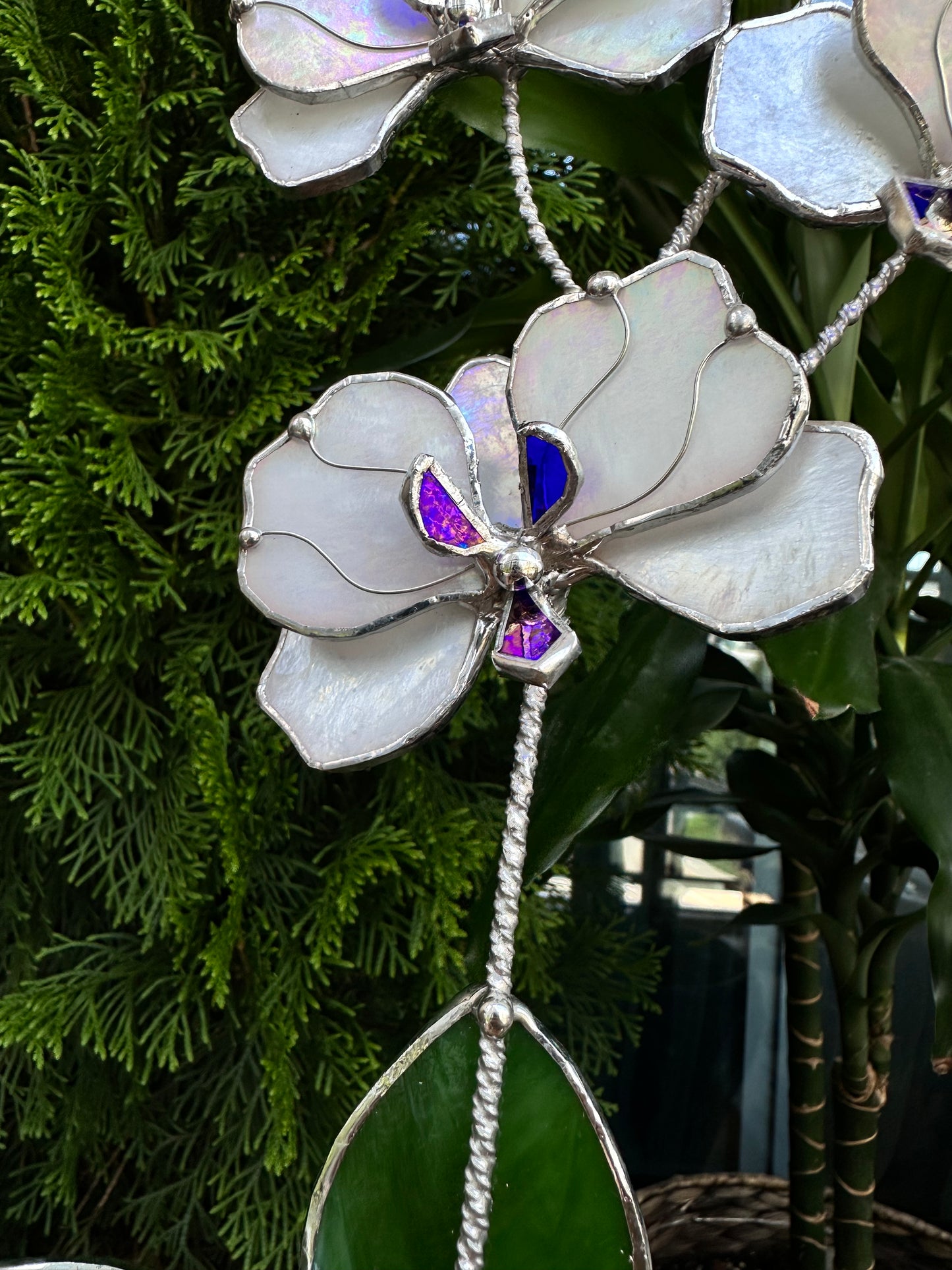 ".Orchid White Butterfly XL Iridescent ”, Stained glass tropical flower 3D, Sun catcher, Table plant decor, Garden stake, wedding decor, Christmas gift