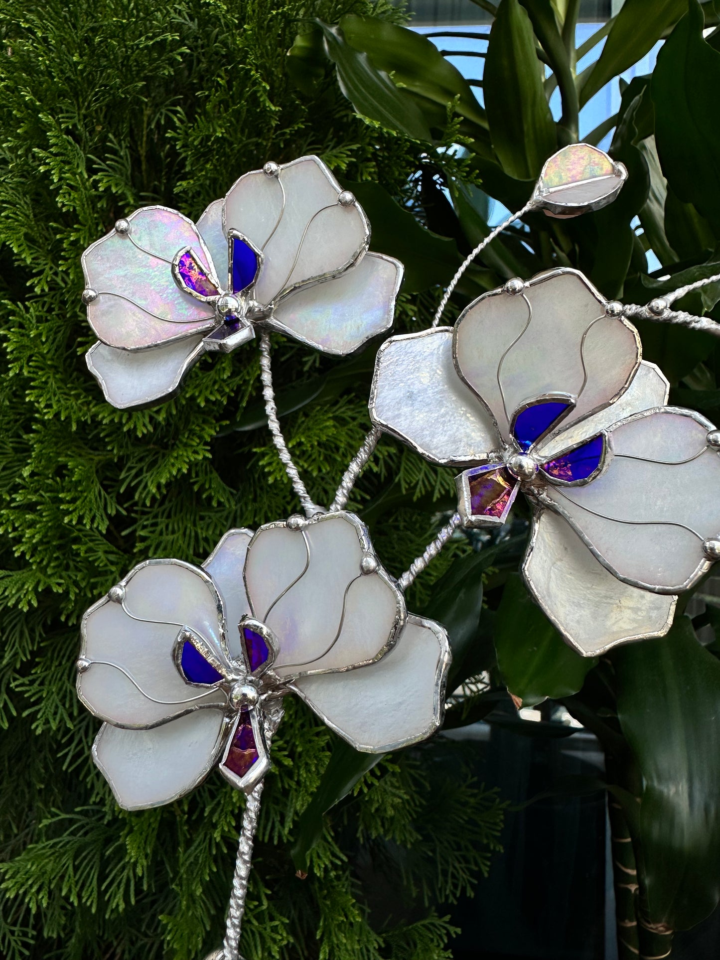 ".Orchid White Butterfly XL Iridescent ”, Stained glass tropical flower 3D, Sun catcher, Table plant decor, Garden stake, wedding decor, Christmas gift