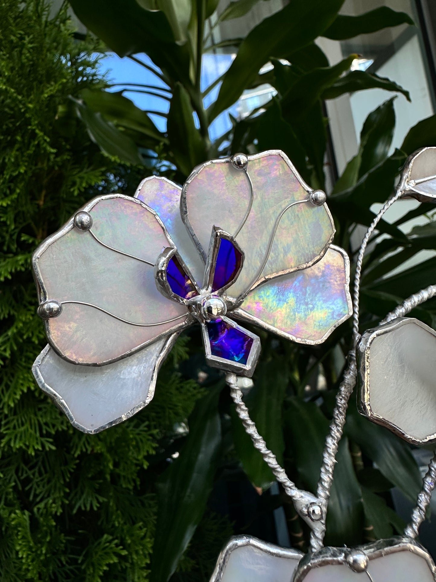 ".Orchid White Butterfly XL Iridescent ”, Stained glass tropical flower 3D, Sun catcher, Table plant decor, Garden stake, wedding decor, Christmas gift